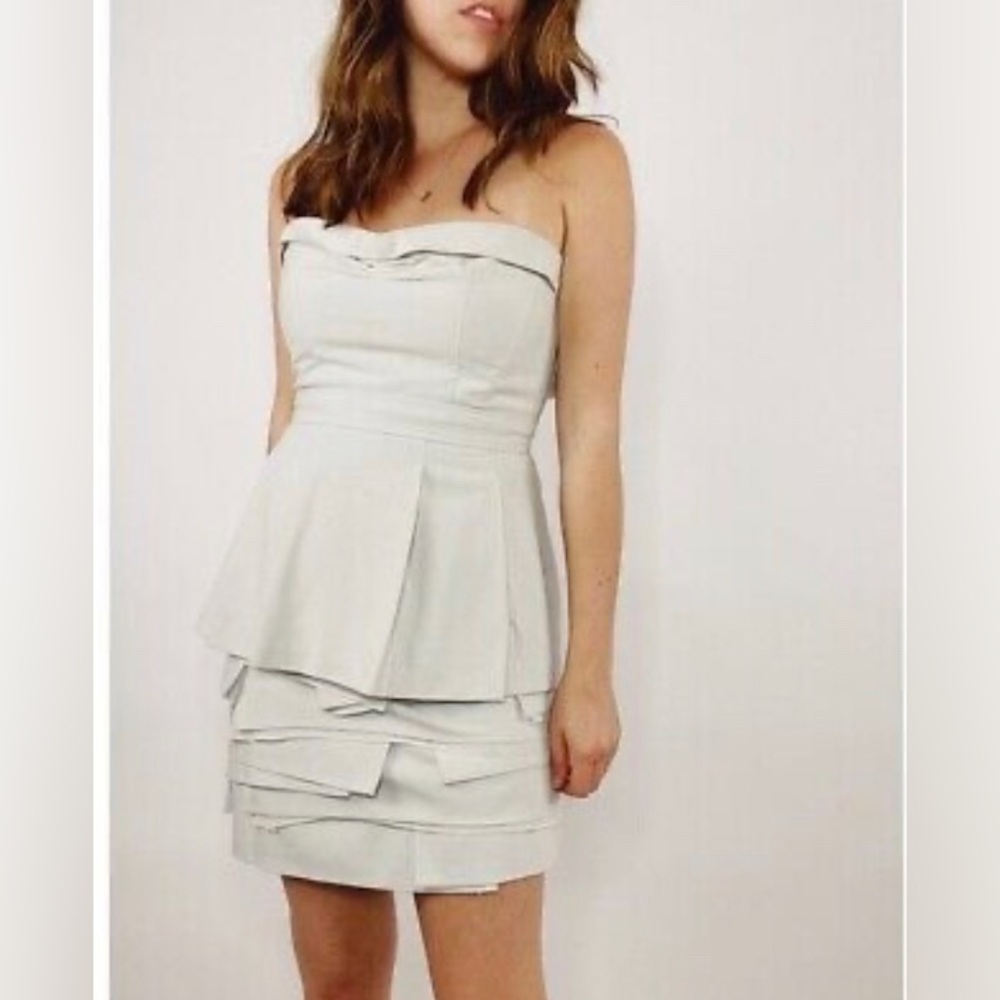 BCBGMAXAZRIA Women's Annika
Dress Light Grey Night Out (6)